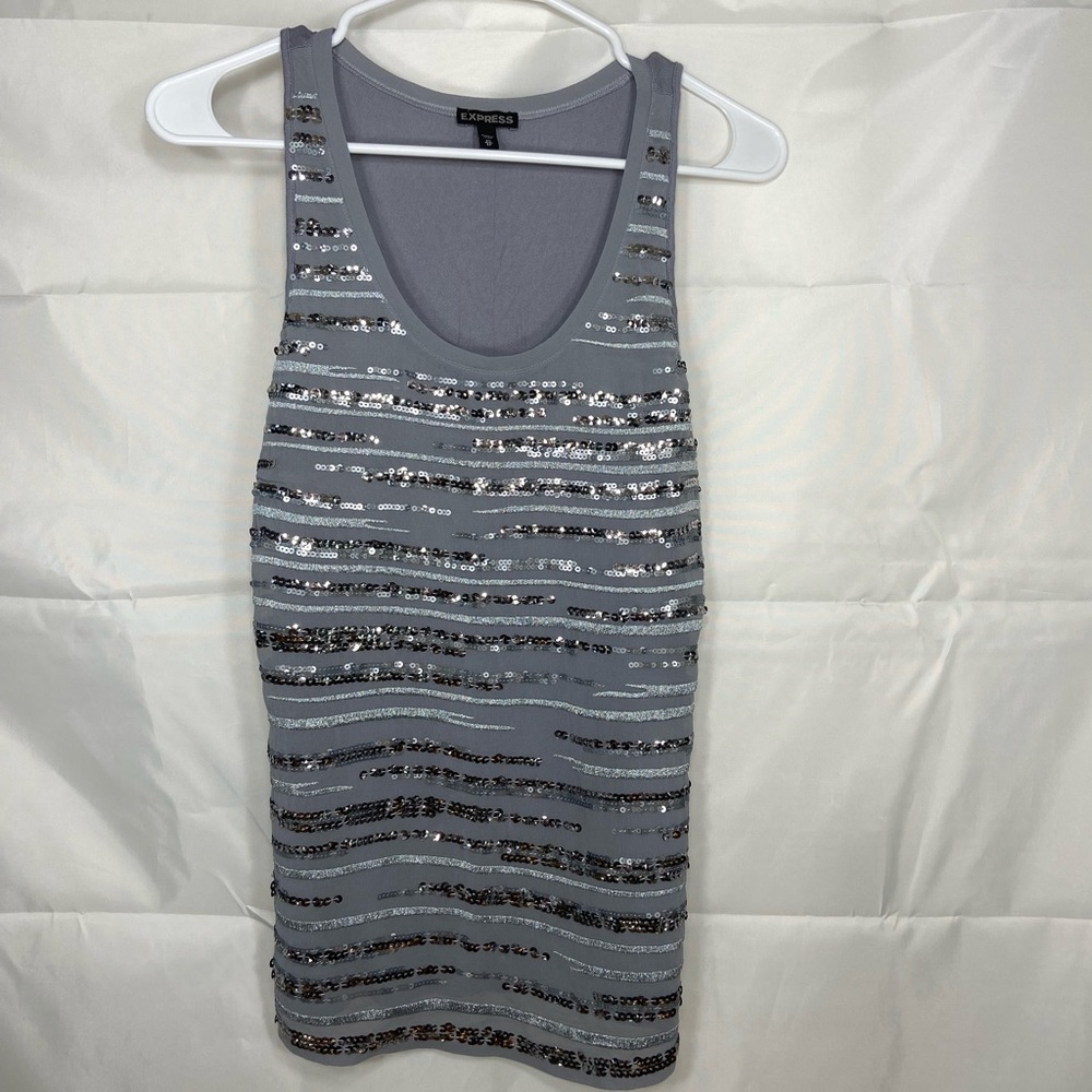 NWOT Express women’s‎ gray silver sequin sleeveless scoop neck stretch tank top